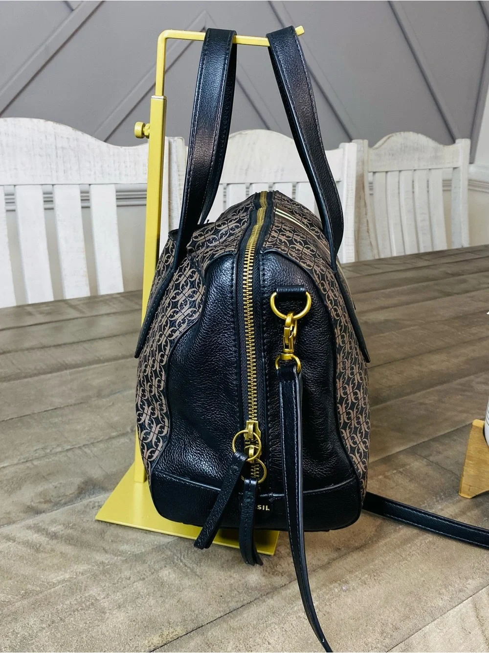 Fossil Satchel Handbag and MatchinFossil Satchel Handbag and Matching Wallet Se